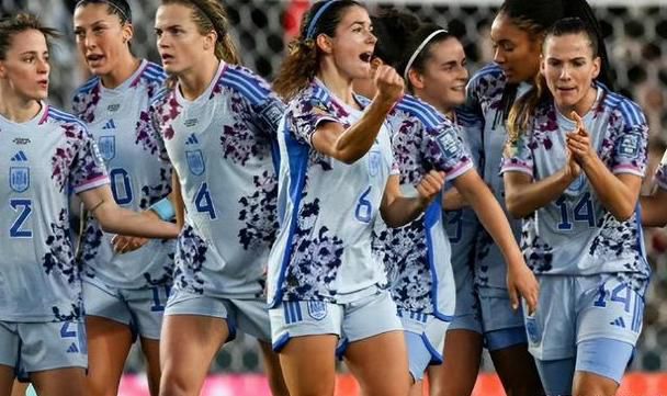 FIFA亚洲女足排名：1、日本 世界第82、朝鲜 世界第93、澳大利亚 世界第124、中国 世界第195、韩国 世界第206、越南 世界第377、菲律宾 世界第388、中国台北 世界第429、乌兹别克斯坦 世界第4710、泰国 世界第48罗马诺：米兰有意冬窗引进朗格莱，已向巴萨询问球员情况据知名记者罗马诺的消息，朗格莱在米兰冬窗的引援名单之中，红黑军团已经向巴萨询问了球员的情况。